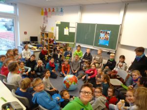 Eine-Welt-Gruppe in der Grundschule Großsachsen